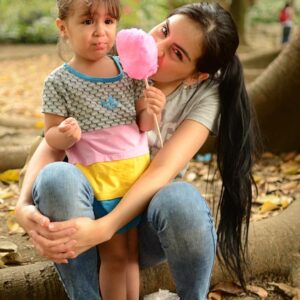 Laura, madre de Valentina Laura, madre de Valentina